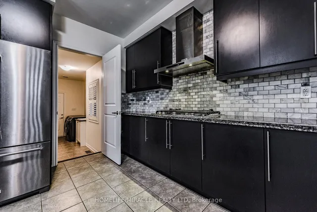 Additional image 16 of 61 Bucksaw St