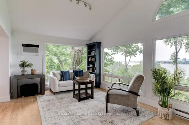 Additional image 14 of 636 WEST OVAL Dr