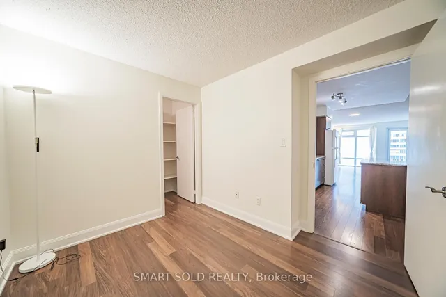 Additional image 18 of 2191 Yonge St Unit 901