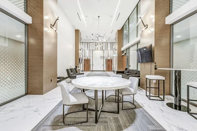 Additional image 23 of 15 Queens Quay St Unit 1808