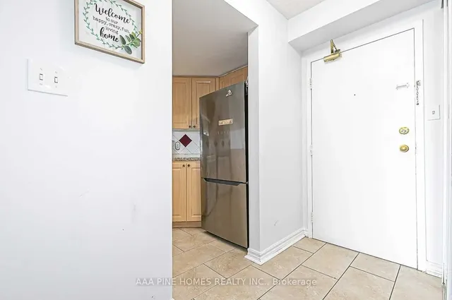 Additional image 6 of 2550 Lawrence Ave Unit #1111