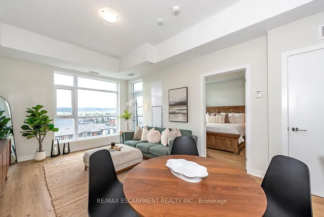 Additional image 10 of 600 North Service Rd Unit 606