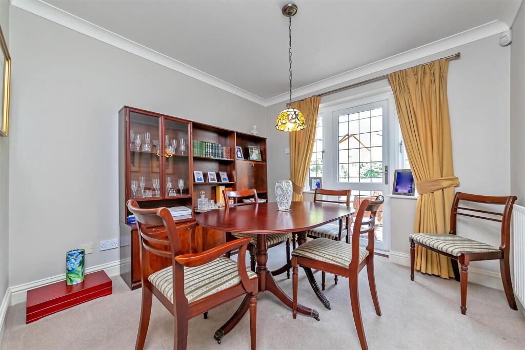 Additional image 14 of Damson Way, St Albans