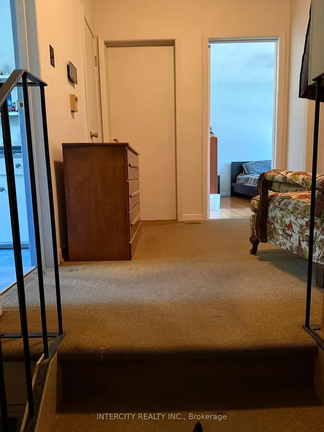 Additional image 10 of 63 Centre St