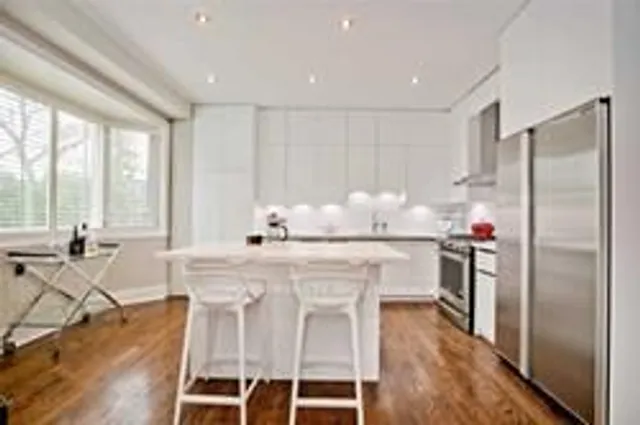 Additional image 10 of 401 Longmore St