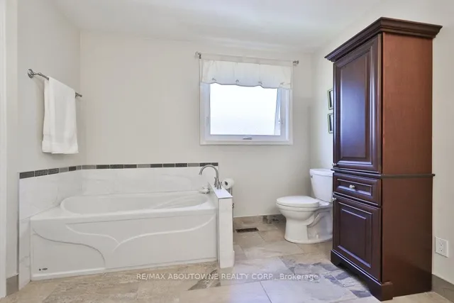 Additional image 28 of 542 Hambling Crt