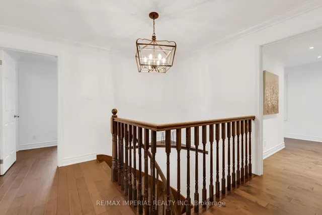 Additional image 30 of 263 Upper Highland Cres