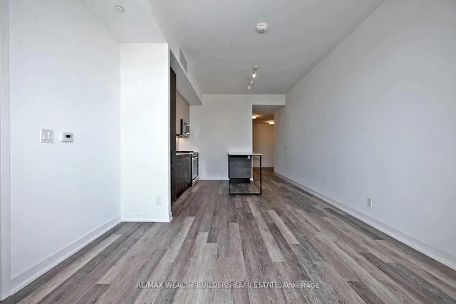 Additional image 13 of 2118 Bloor St Unit 511