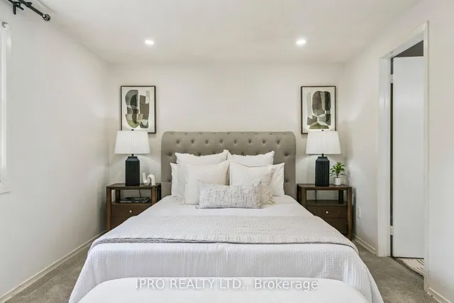 Additional image 20 of 3455 Caplan Cres Unit 3