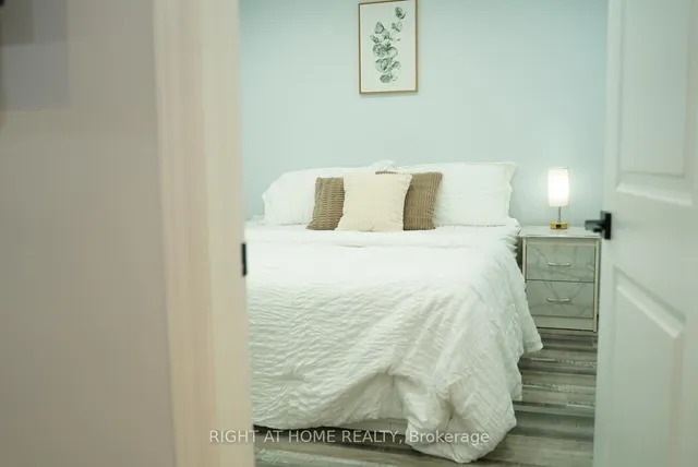 Additional image 27 of 51 Vodden Crt