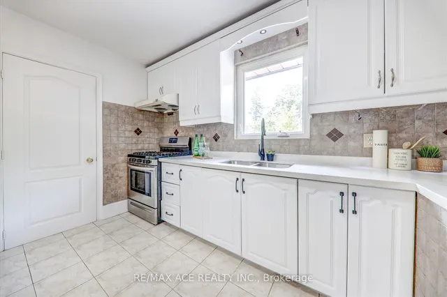 Additional image 13 of 63 Lynvalley Cres