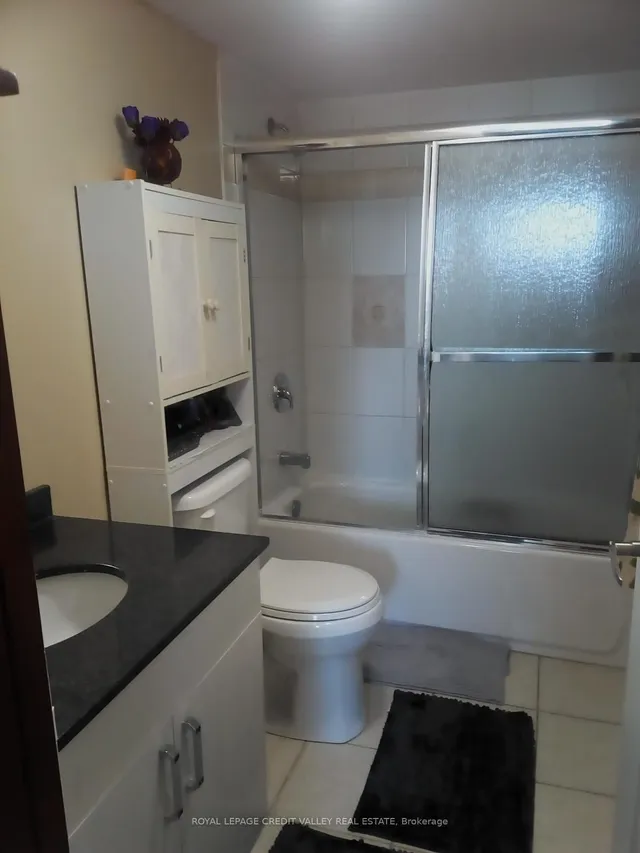 Additional image 16 of 7405 Goreway Dr Unit 517