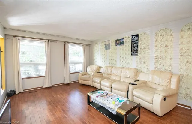 Additional image 10 of 185 Lavina Cres