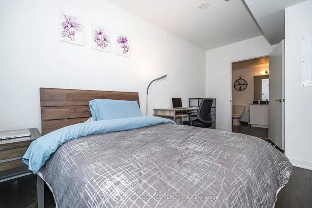 Additional image 19 of 27 Bathurst St Unit 508W