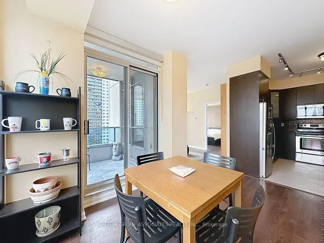 Additional image 12 of 500 Sherbourne St Unit 603