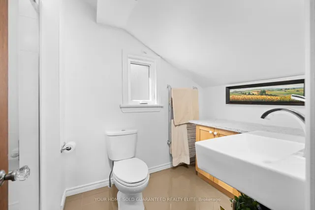 Additional image 21 of 46 Newton Ave