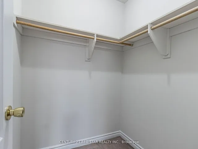 Additional image 34 of 95 Yellow Brick Rd