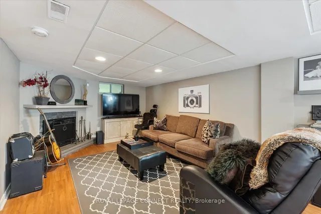 Additional image 27 of 47 Brenda Cres