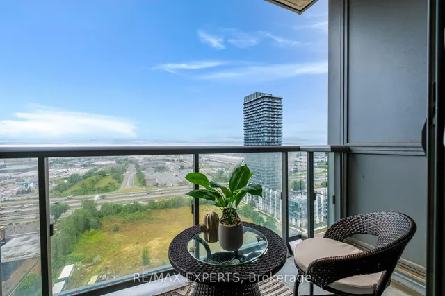 Additional image 30 of 17 Zorra St Unit 2006