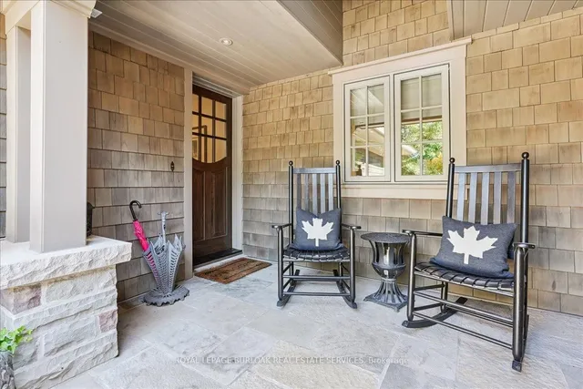 Additional image 4 of 391 Rossmore Blvd