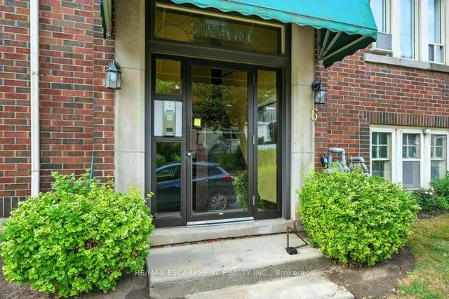 6 Vineland Ave Unit 18