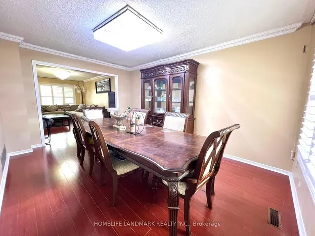 Additional image 6 of 327 Goldhawk Tr