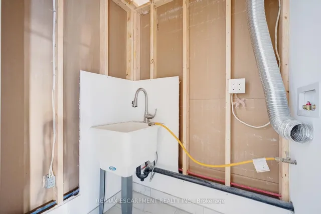 Additional image 35 of 6544 Opera Glass Cres