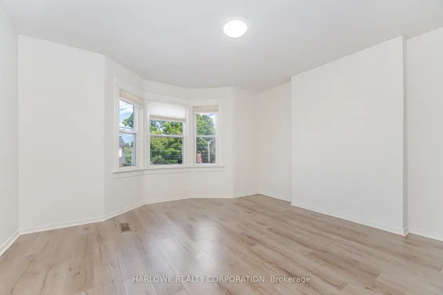 Additional image 15 of 1812 Dufferin St