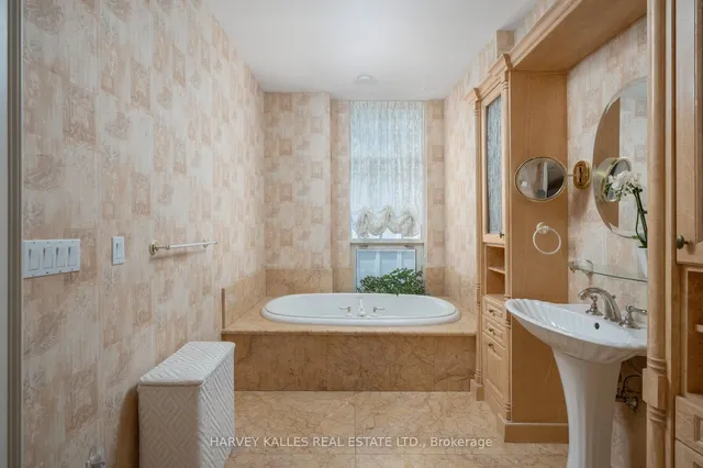 Additional image 13 of 22 St Thomas St Unit 9A