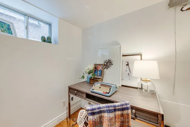 Additional image 25 of 55 Robbins Ave