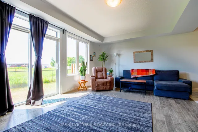 Additional image 15 of 28 Zoe Lane