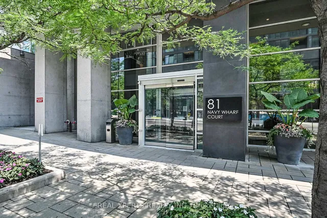 81 Navy Wharf Crt Unit 901