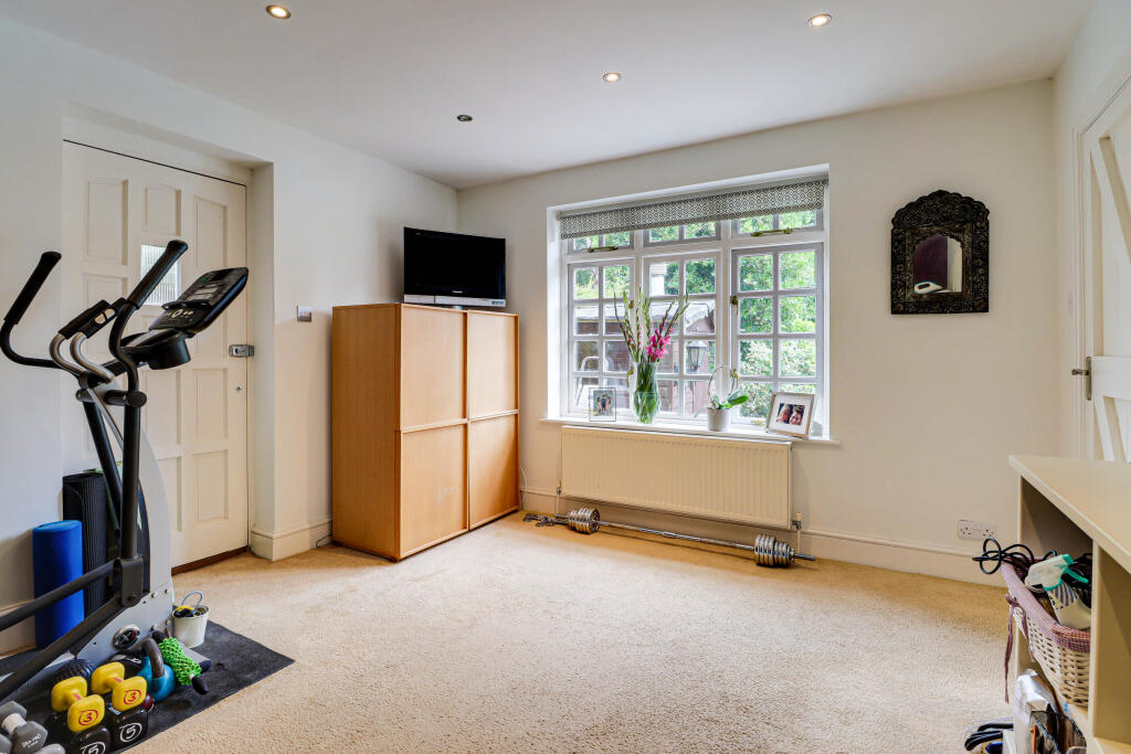 Additional image 10 of Chamberlaines, Harpenden, Hertfordshire, AL5