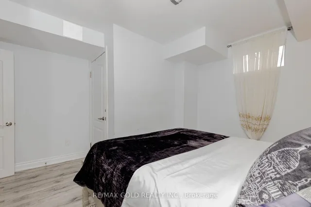 Additional image 43 of 34 Folgate Cres