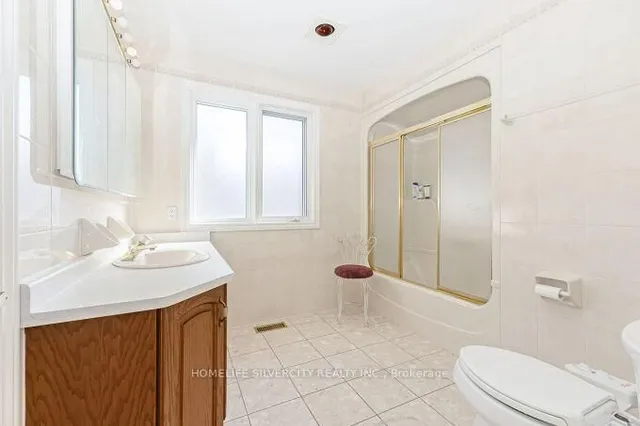 Additional image 39 of 126 Montmorency Dr