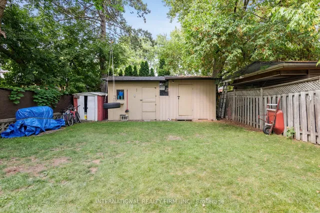 Additional image 15 of 1982 Lawrence Ave