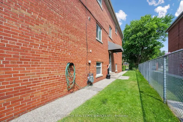 Additional image 37 of 19 Dover Dr