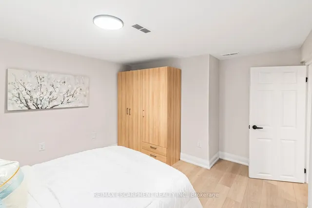 Additional image 30 of 237 Adair Ave