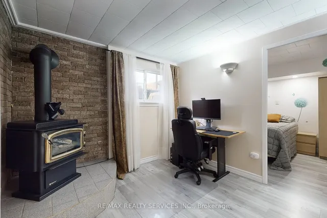 Additional image 28 of 10 Minton Pl