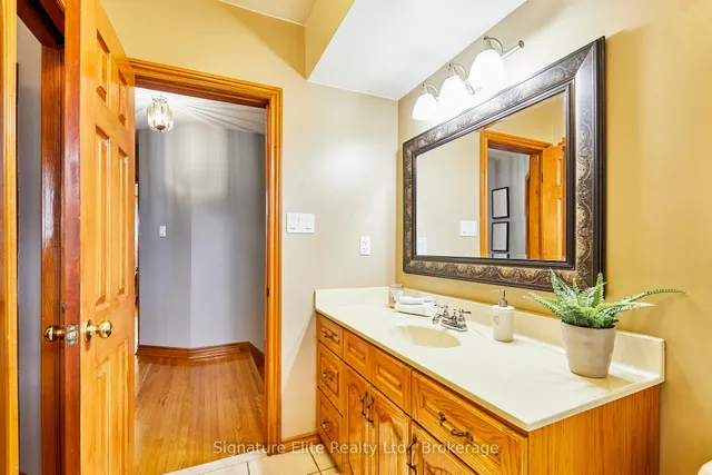 Additional image 22 of 4 Cora Cres