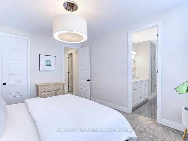 Additional image 34 of 517 Kennedy Circ