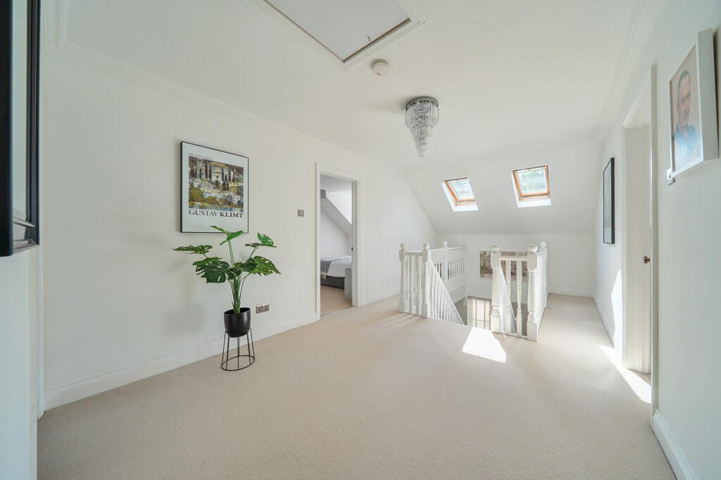 Additional image 16 of The Drive, Welwyn, AL6