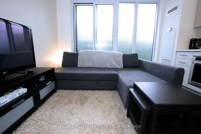 Additional image 14 of 330 Richmond St Unit 210