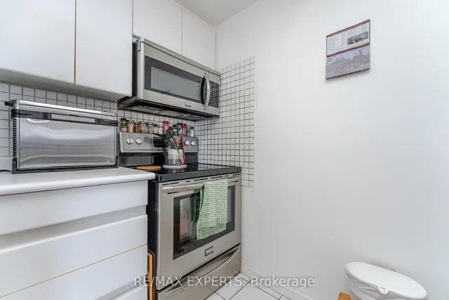 Additional image 8 of 7 Concorde Pl Unit 3610