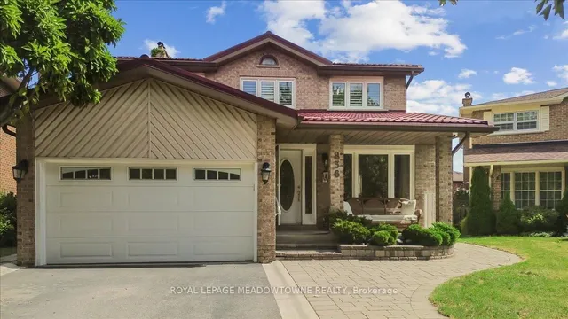 Additional image 3 of 836 Greycedar Cres