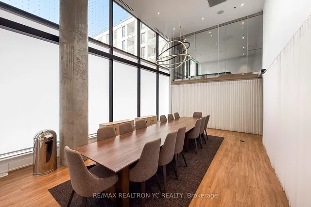 Additional image 37 of 3100 Keele St Unit 803