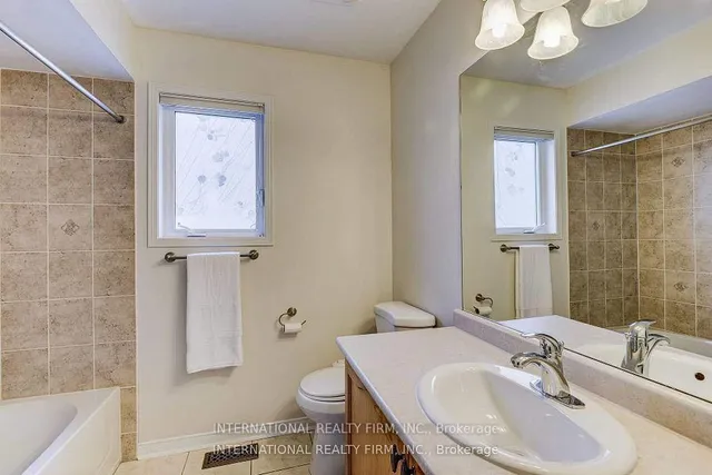 Additional image 23 of 4881 Capri Cres