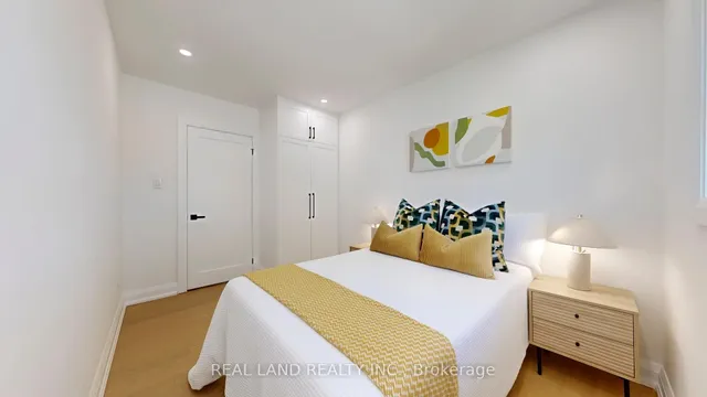 Additional image 18 of 38 Cresthaven Dr