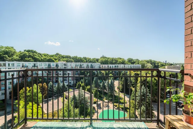 Additional image 26 of 28 William Carson Cres Unit PH22