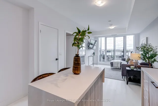 Additional image 3 of 2481 Taunton Rd Unit 607